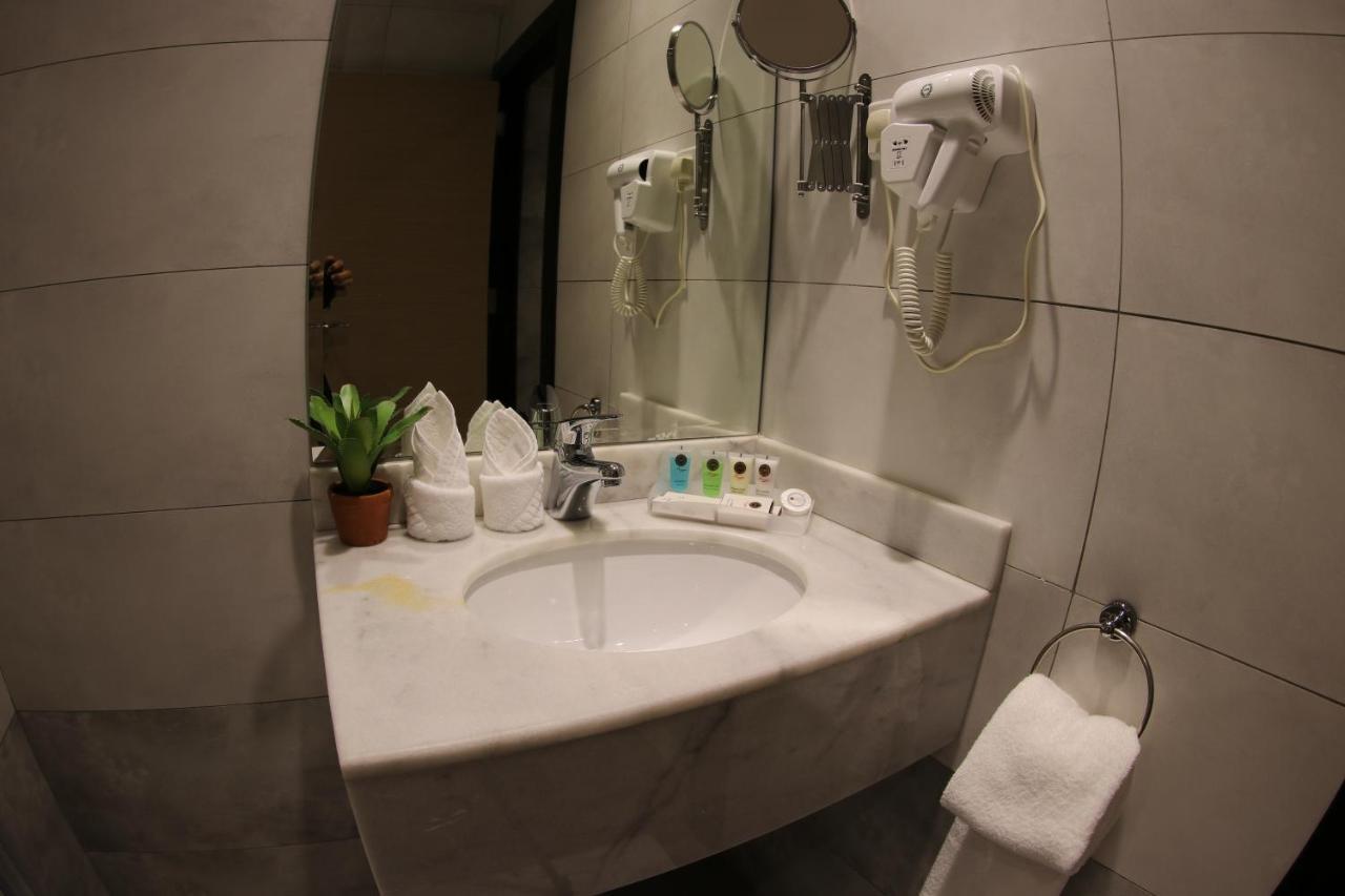 Touq Balad Hotel Djedda Buitenkant foto
